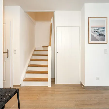 Apartment Vista 6, Neu, Og Mit Zwei Baedern Und Balkon!